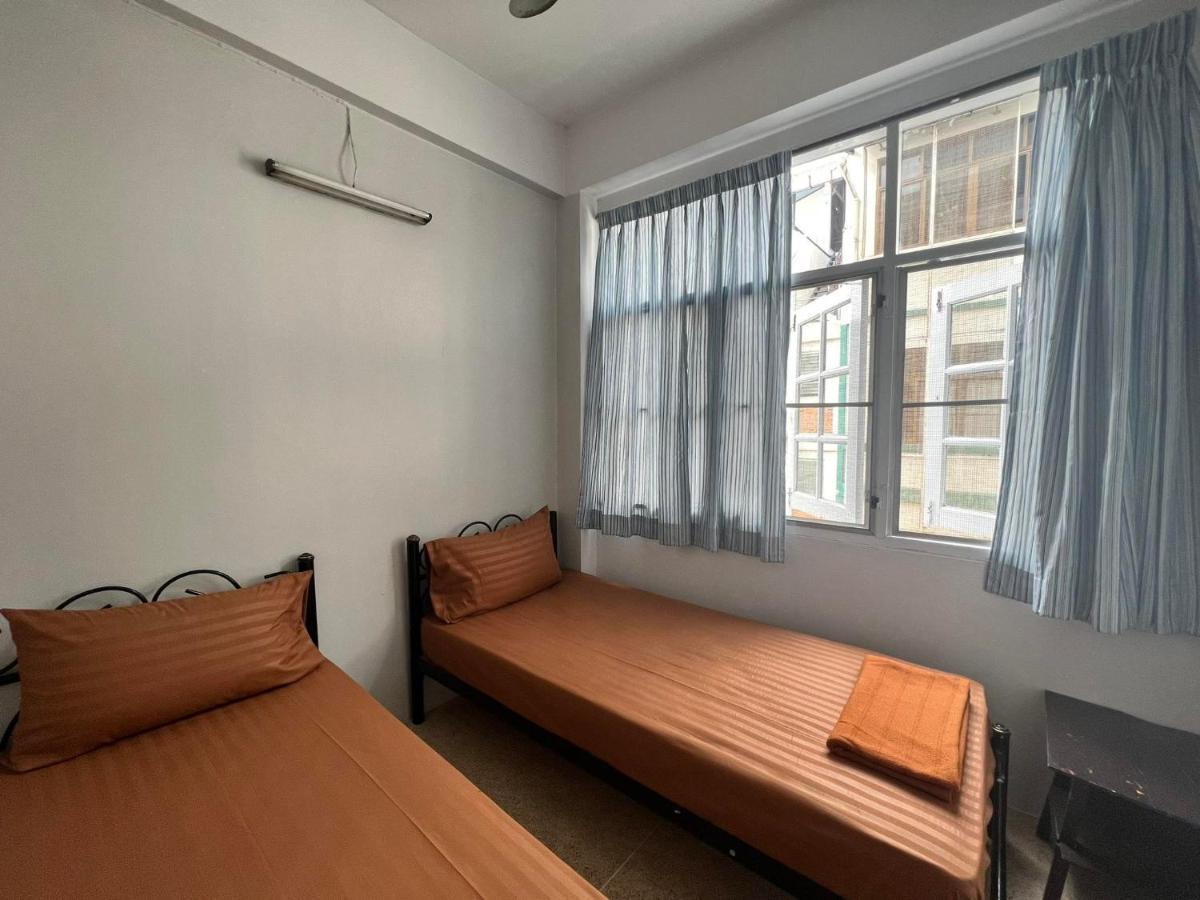 Merry V Guesthouse Μπανγκόκ Εξωτερικό φωτογραφία
